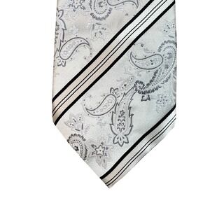 Steve Harvey Collection Mens Silk Tie Silver White Paisley Black Stripe Formal